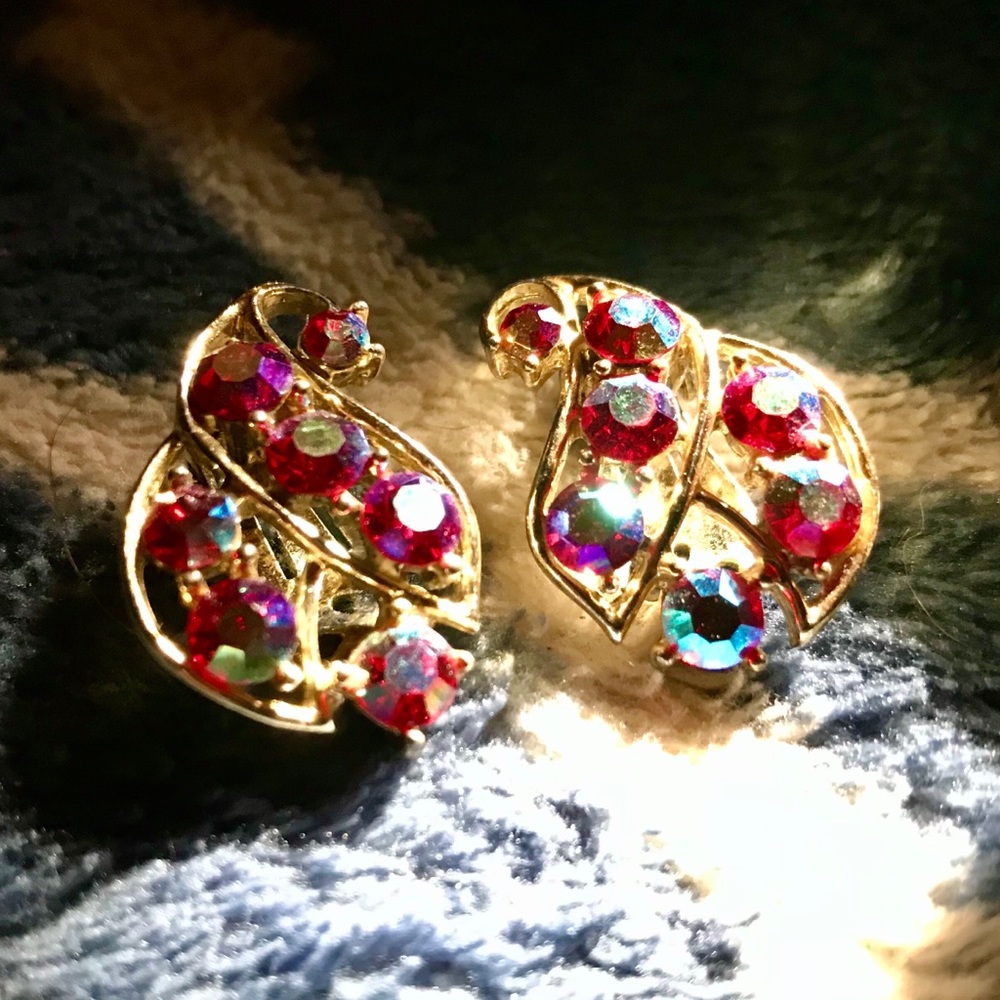 Vintage Iridescent Ruby Rhinestone Clip-ons